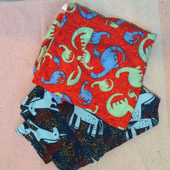 LuLaRoe Unicorns and Dinosaurs Leggings - Picture 1 of 3